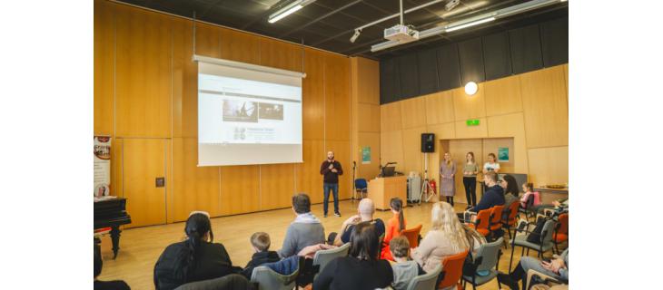 V krajské liberecké knihovně se představili dobrovolníci – cizinci