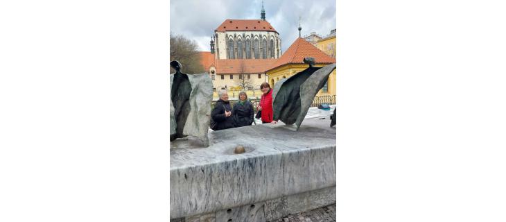 Děvčata z obrazovky aneb Na nová přátelství není nikdy pozdě