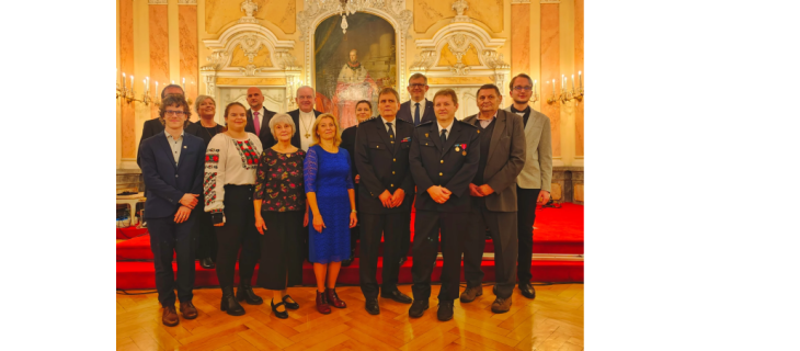 Mezi dobrovolníky Olomouckého kraje je osm neuvěřitelných příběhů: slečna pomáhající na Ukrajině či senior věnující se ochraně Jeseníků Mezi dobrovolníky Olomouckého kraje je osm neuvěřitelných příběhů: slečna pomáhající na Ukrajině či senior věnující se ochraně Jeseníků