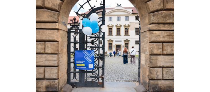 Festival Open House Praha 2025 skončil. Lákala Hodžova vila nebo palác Dunaj, tisíce lidí přišly na Hrad do Plečnikova pavilonu a do Staré čistírny odpadních vod v Bubenči Festival Open House Praha 2025 skončil. Lákala Hodžova vila nebo palác Dunaj, tisíce lidí přišly na Hrad do Plečnikova pavilonu a do Staré čistírny odpadních vod v Bubenči