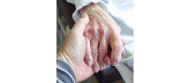 Dobrovolníci přinášejí osamělým seniorům zájem, blízkost a radost ze života